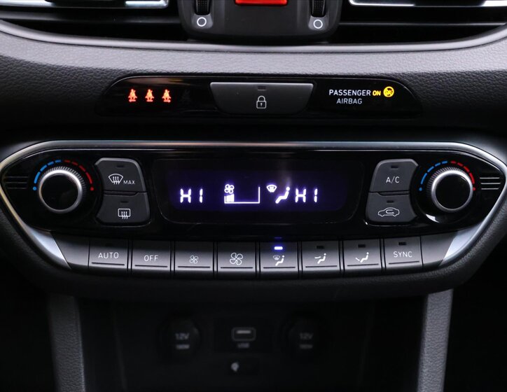 Hyundai i30 Kombi 998,0 88 kw