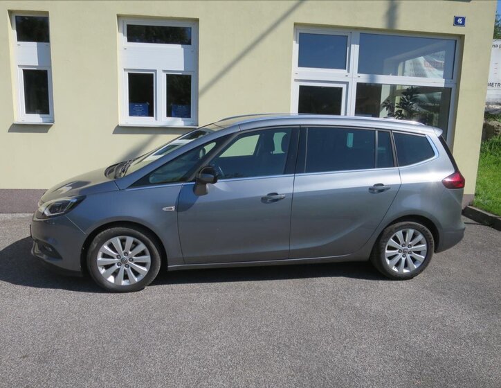 Opel Zafira VAN-Minibus 2,0 l 125 kw