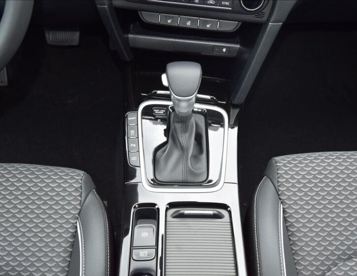 KIA XCeed Hatchback 1,5 l 103 kw