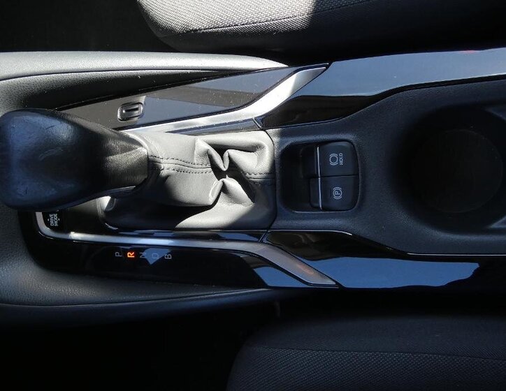 Toyota Corolla Sedan / Limuzína 1,8 l 72 kw