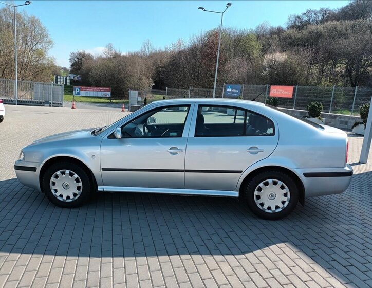 Škoda Octavia Liftback 1,9 l 81 kw
