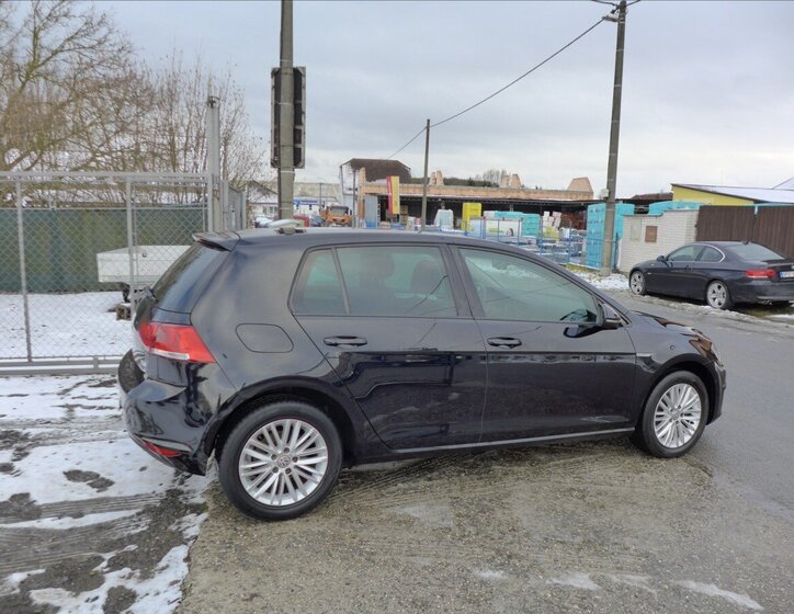 Volkswagen Golf Hatchback 1,2 l 81 kw