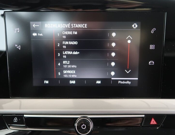 Opel Mokka SUV / Terénní 1,2 l 100 kw