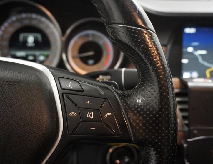 Mercedes-Benz CLS Sedan 3,0 l 195 kw