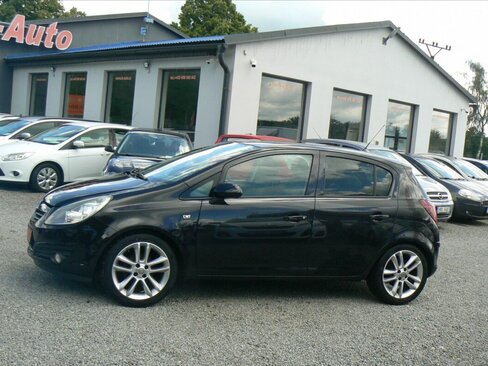 Opel Corsa Hatchback 1,4 l 66 kw