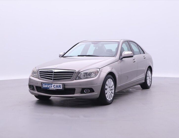 Mercedes-Benz Třídy C Sedan / Limuzína 2,1 l 125 kw