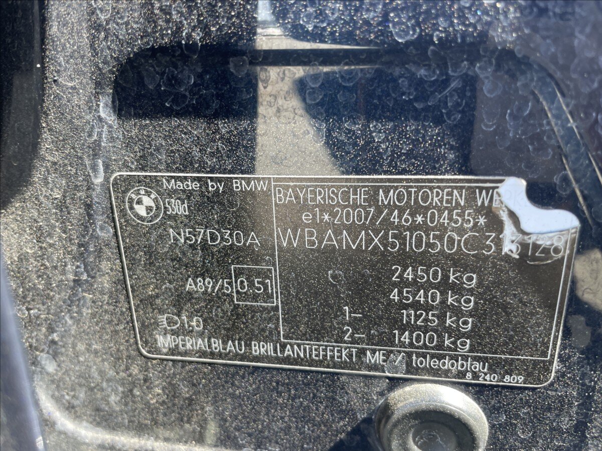 BMW Řada 5 Kombi 3,0 l 180 kw