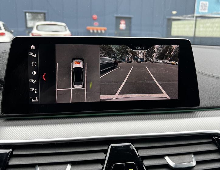 BMW M5 Sedan 4,4 l 441 kw