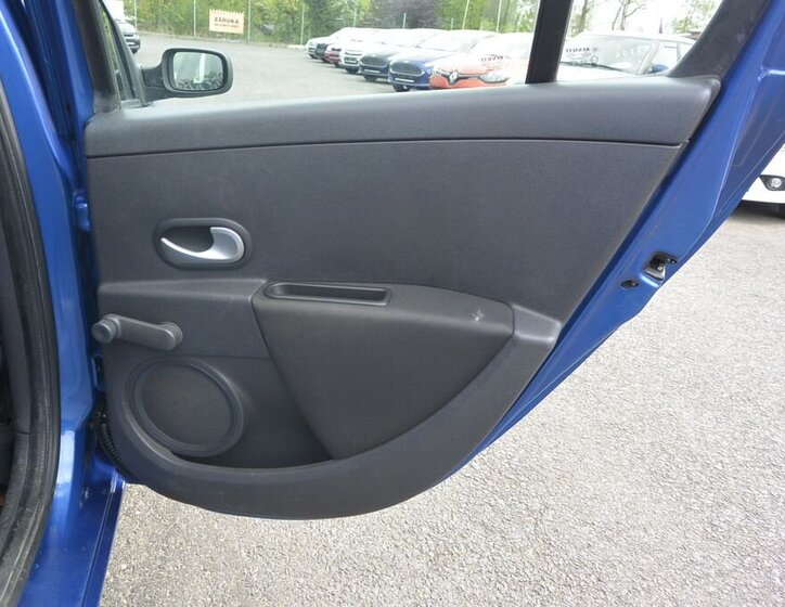 Renault Clio Hatchback 1,1 l 55 kw