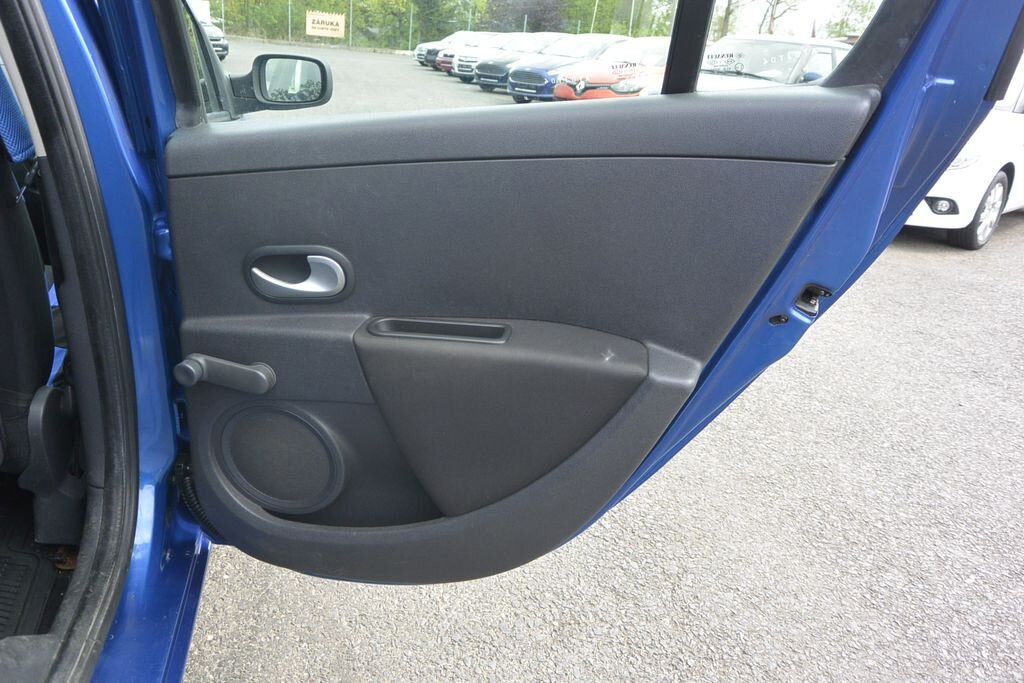 Renault Clio Hatchback 1,1 l 55 kw