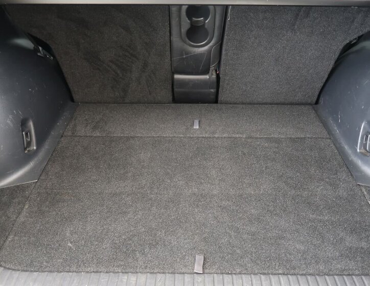 Toyota RAV4 SUV / Terénní 2,0 l 116 kw