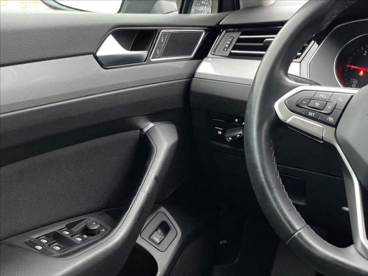Volkswagen Passat Kombi 2,0 l 110 kw