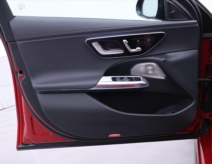 Mercedes-Benz Třídy E Kombi 2,0 l 145 kw