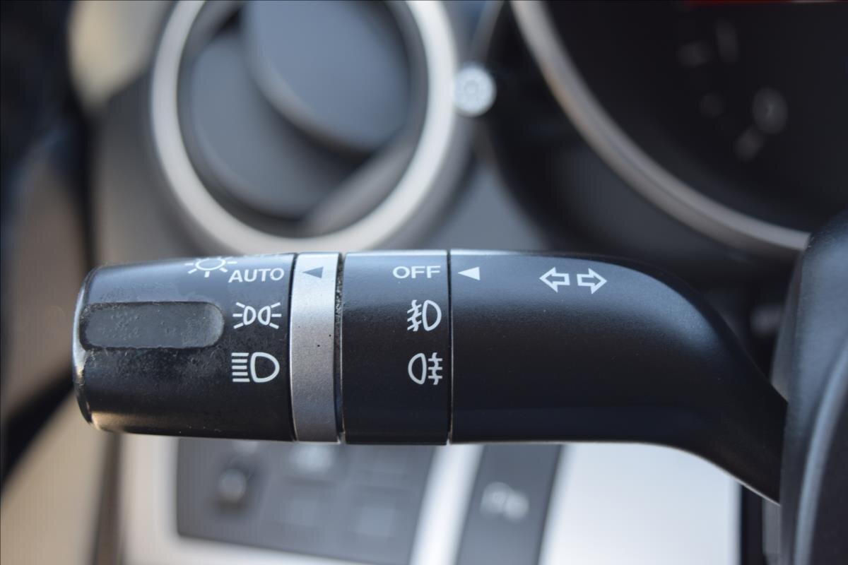 Mazda 3 Hatchback 1,6 l 77 kw