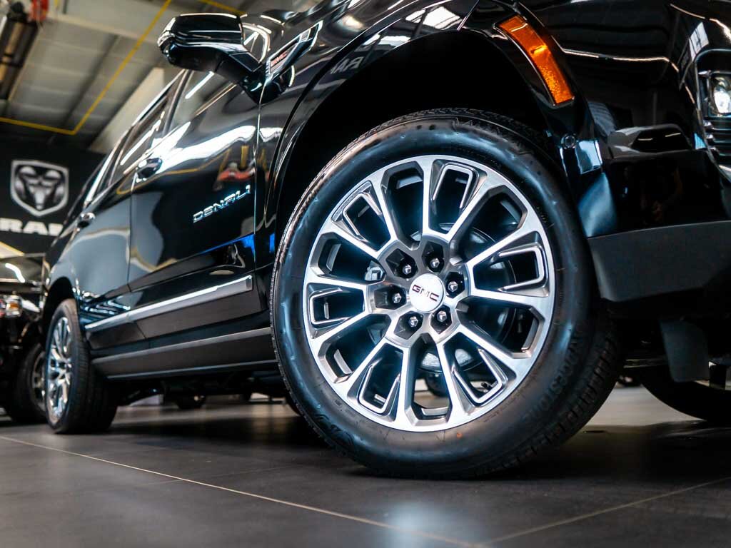 GMC Yukon SUV 6,2 l 313 kw