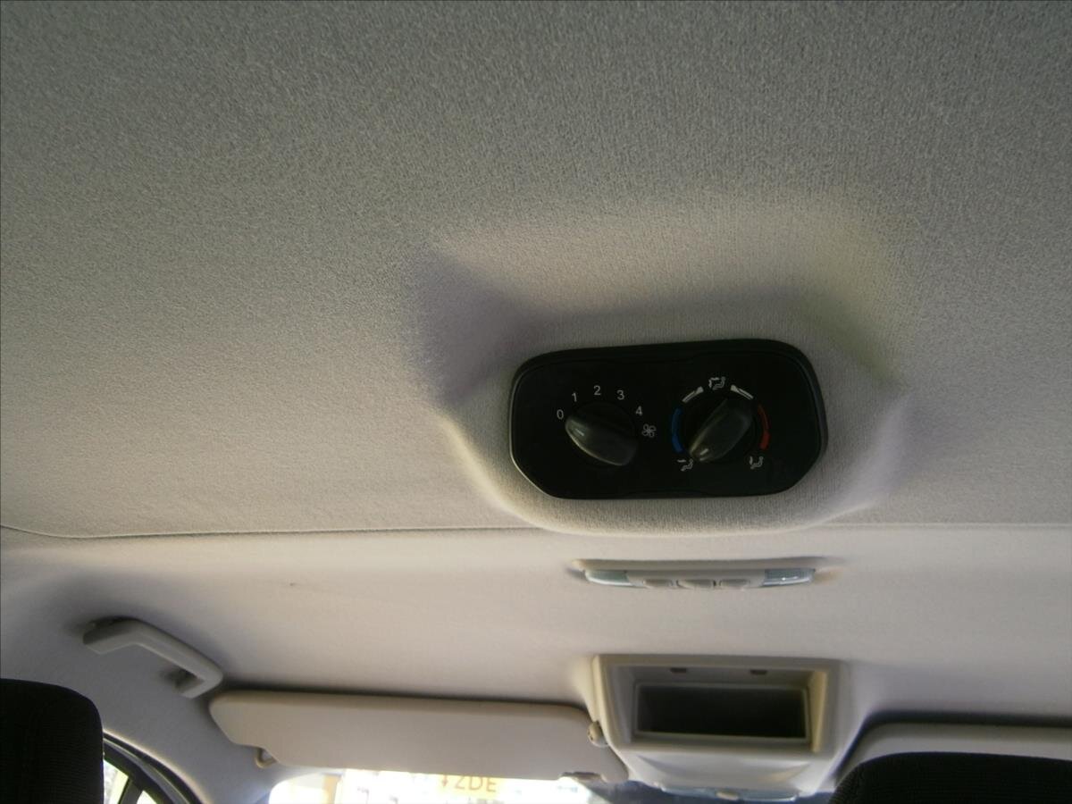 Ford Transit Custom Kombi 2,2 l 92 kw