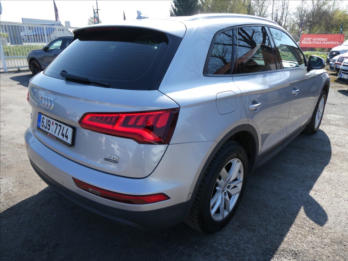 Audi Q5 SUV / Terénní 2,0 l 120 kw
