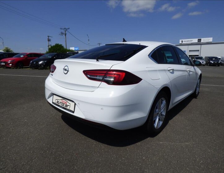 Opel Insignia Liftback 2,0 l 125 kw