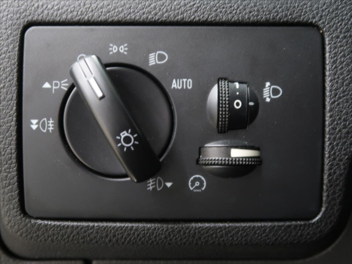 Ford Kuga SUV / Terénní 2,0 l 103 kw