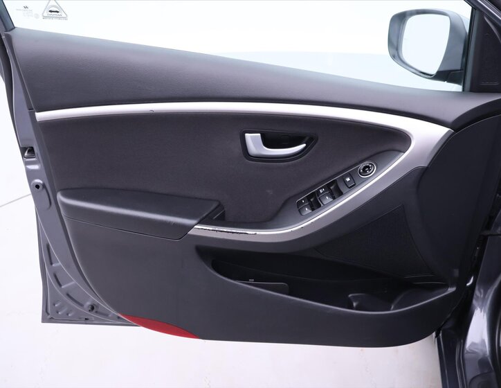 Hyundai i30 Kombi 1,6 l 81 kw