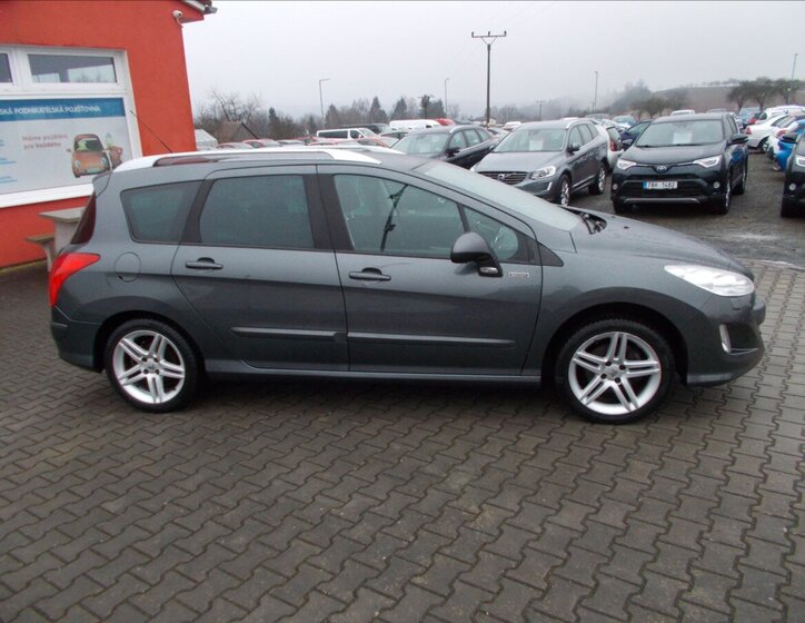 Peugeot 308 Kombi 1,6 l 88 kw