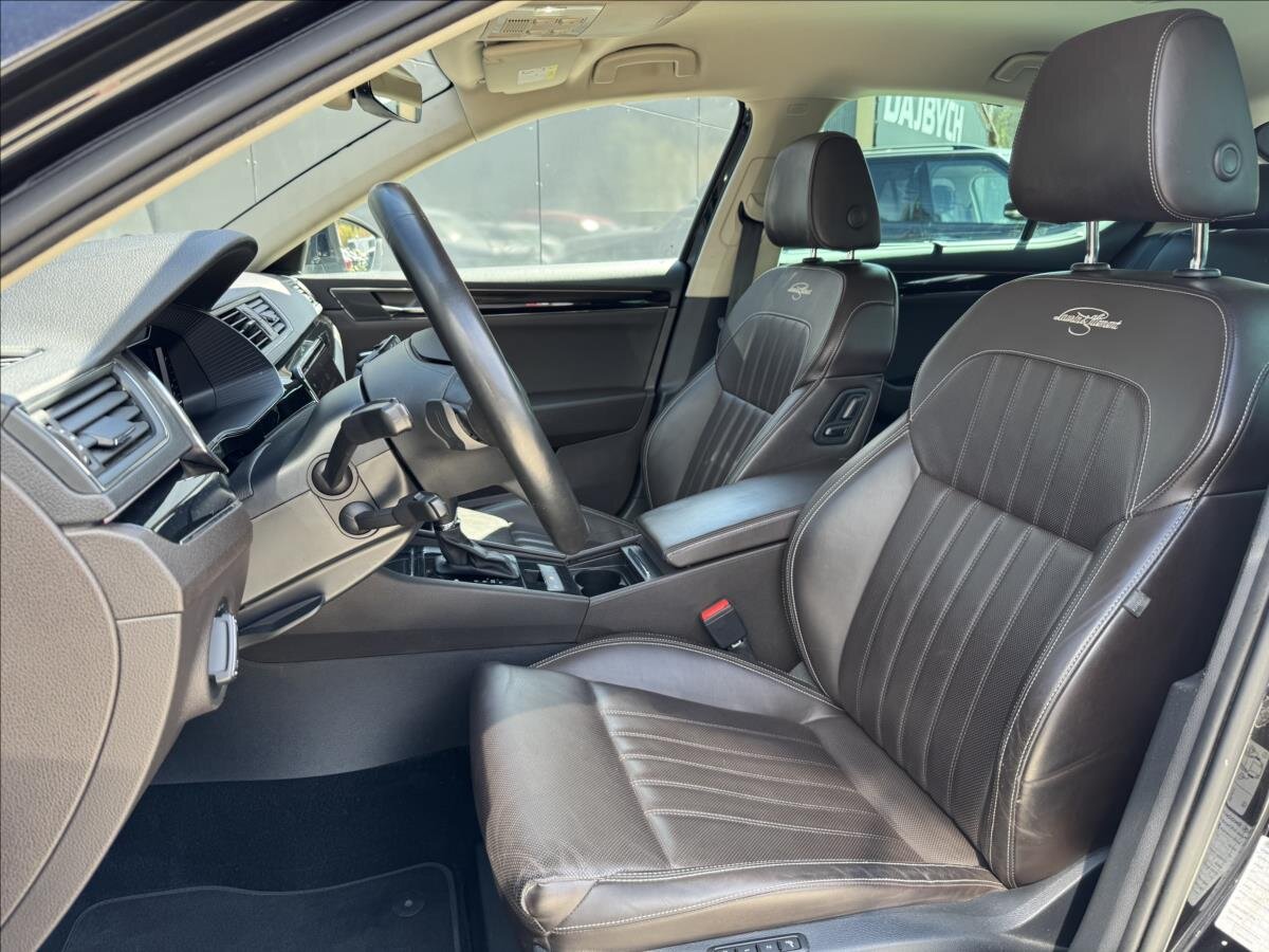 Škoda Superb Liftback 2,0 l 200 kw