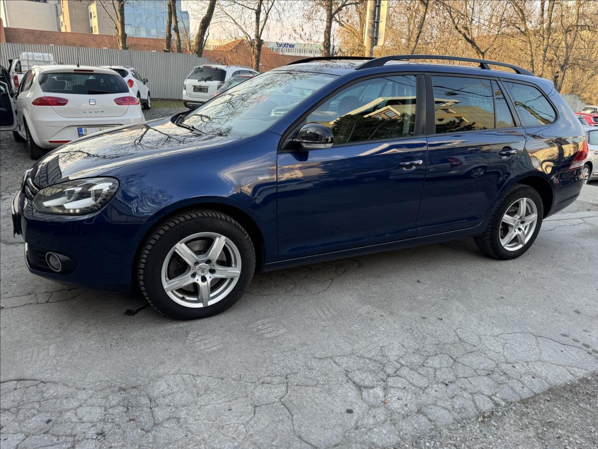 Volkswagen Golf Kombi 1,6 l 77 kw