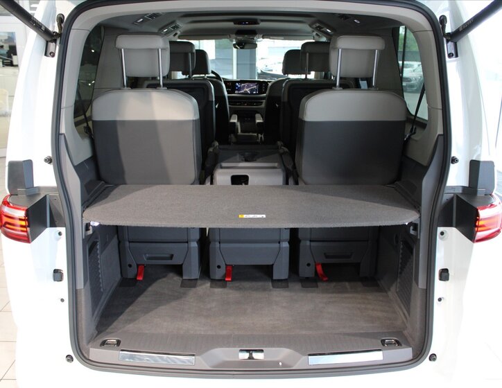 Volkswagen Multivan 27