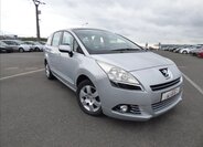 Peugeot 5008 1