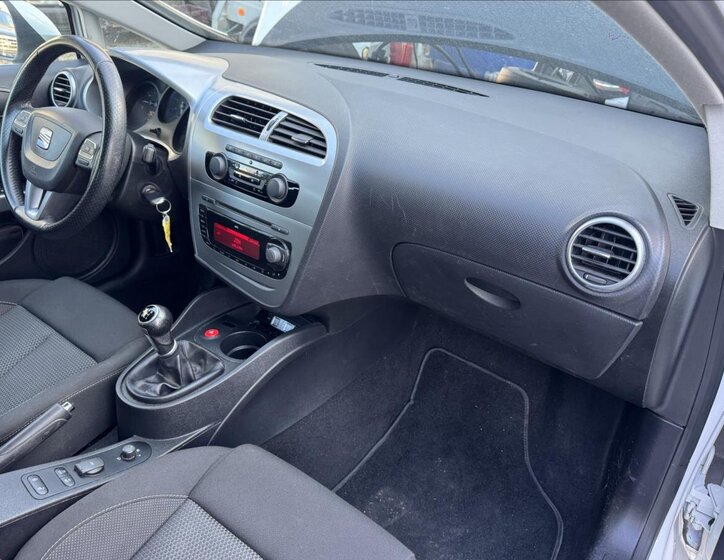 Seat Leon Hatchback 1,4 l 92 kw