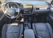 Mitsubishi Outlander SUV / Terénní 2,3 l 110 kw
