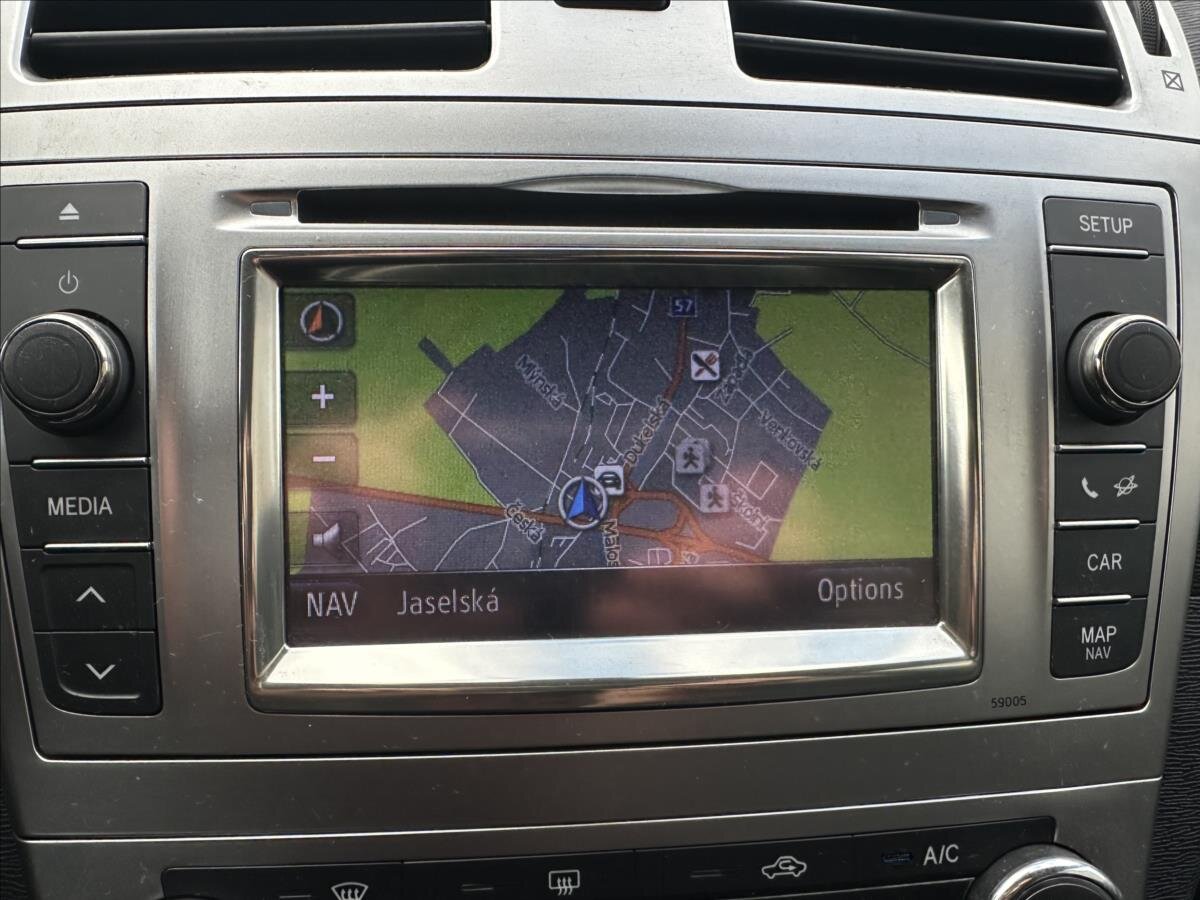 Toyota Avensis Kombi 1,8 l 109 kw