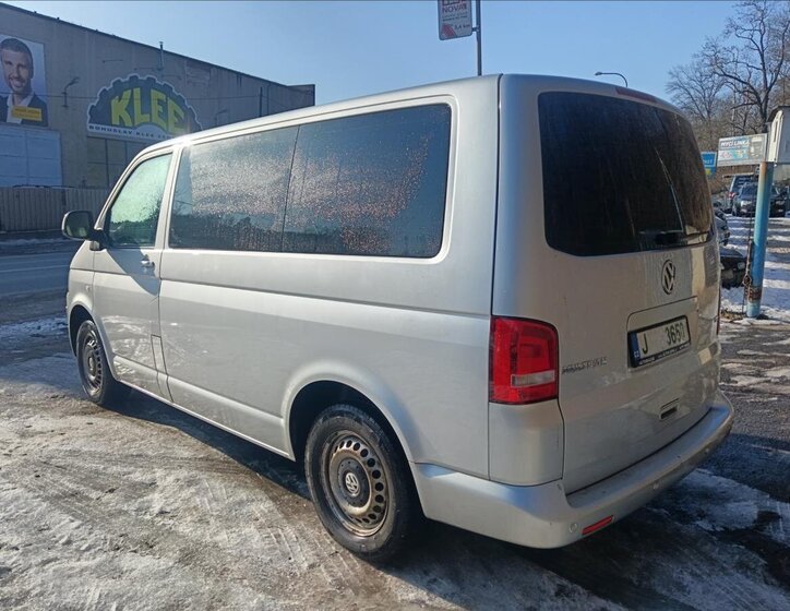 Volkswagen Multivan MPV 2,0 l 75 kw