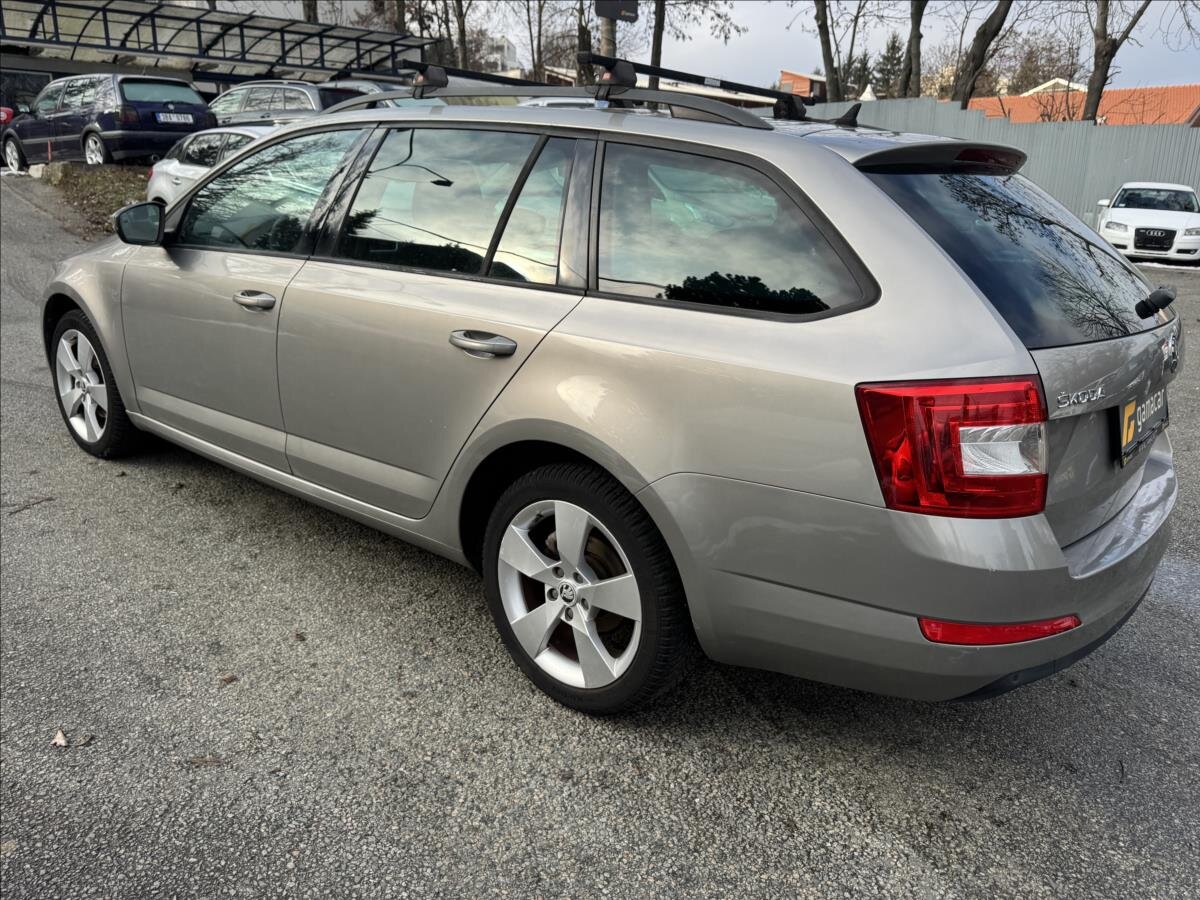 Škoda Octavia Kombi 2,0 l 110 kw