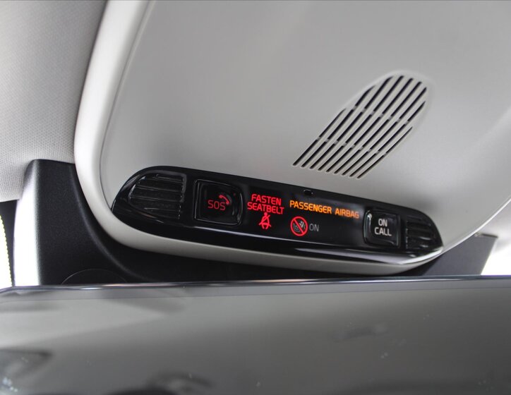 Volvo XC90 SUV 2,0 l 177 kw