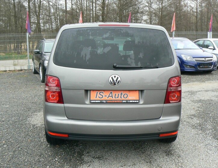 Volkswagen Touran MPV 1,9 l 77 kw