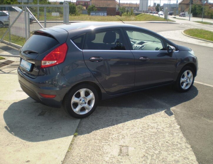 Ford Fiesta Hatchback 1,4 l 51 kw