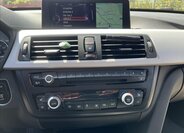 BMW Řada 3 Sedan / Limuzína 2,0 l 135 kw