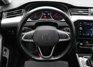 Volkswagen Passat 18