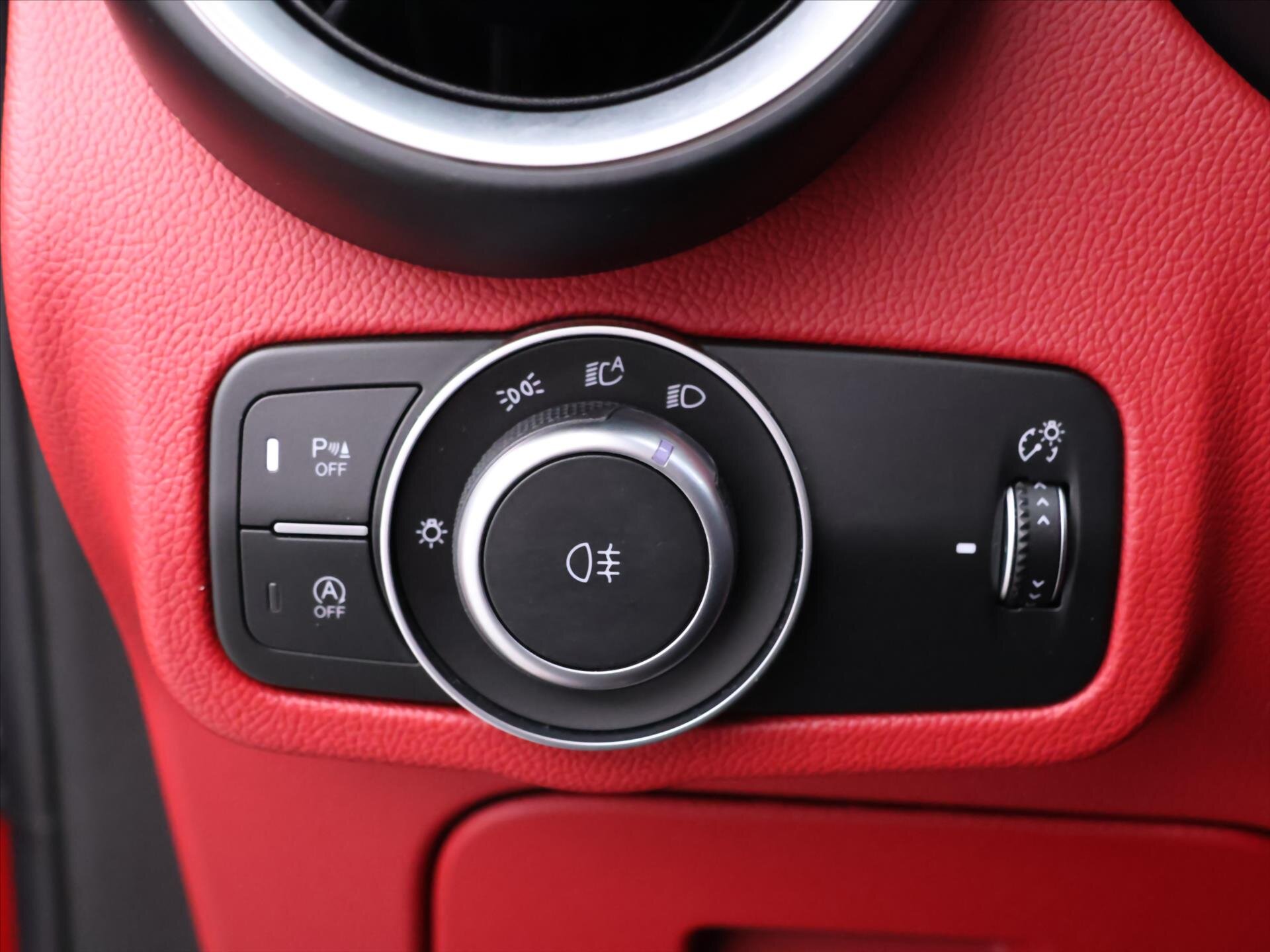 Alfa Romeo Stelvio SUV / Terénní 2,9 l 375 kw