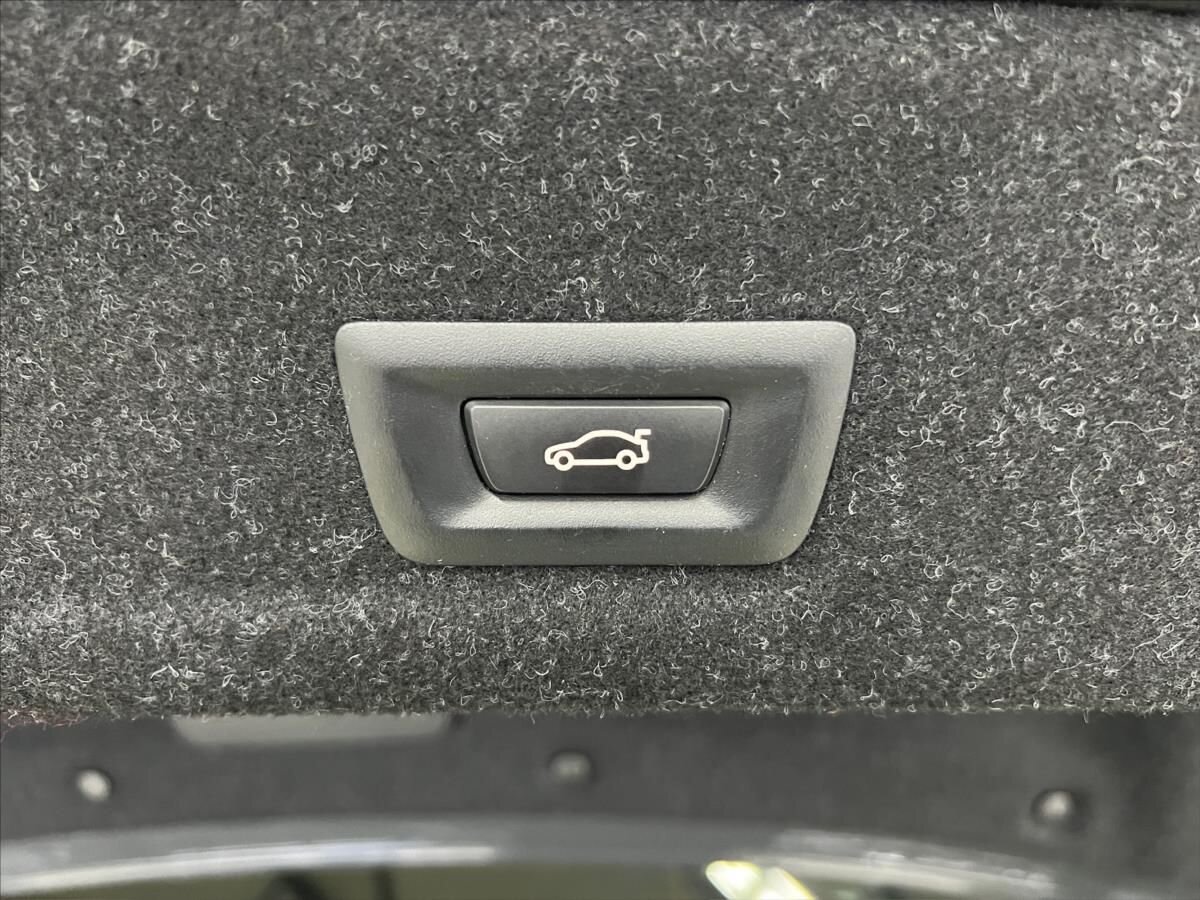 BMW M3 Sedan 3,0 l 275 kw