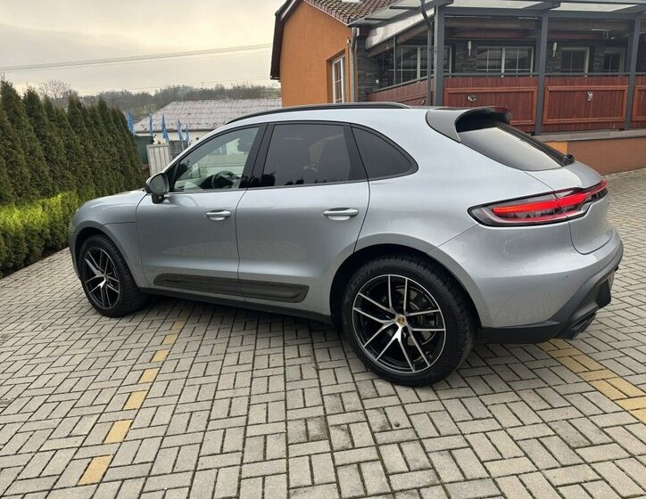 Porsche Macan 6