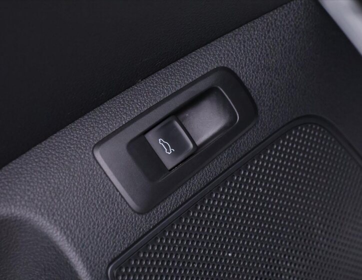 Škoda Karoq SUV 2,0 l 110 kw