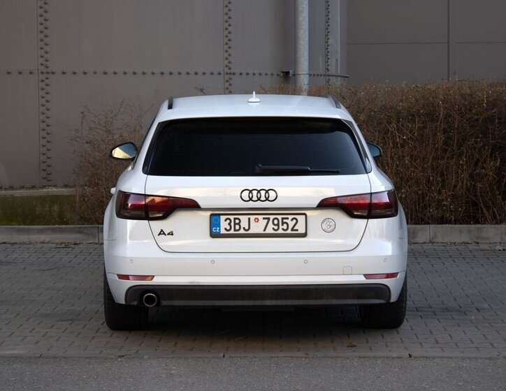 Audi A4 Kombi 2,0 l 110 kw