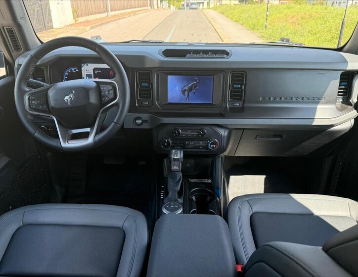 Ford Bronco SUV / Terénní 2,7 l 234 kw