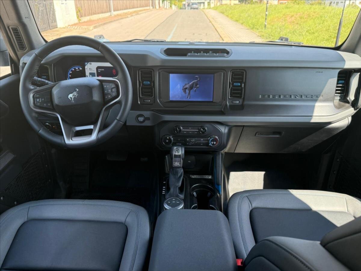 Ford Bronco SUV / Terénní 2,7 l 234 kw