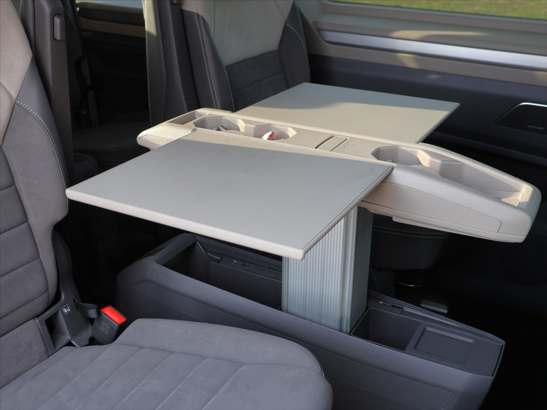 Volkswagen Multivan Kombi 1,4 l 110 kw