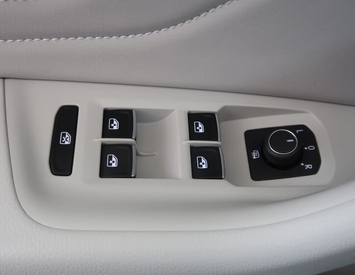 Volkswagen Passat 24