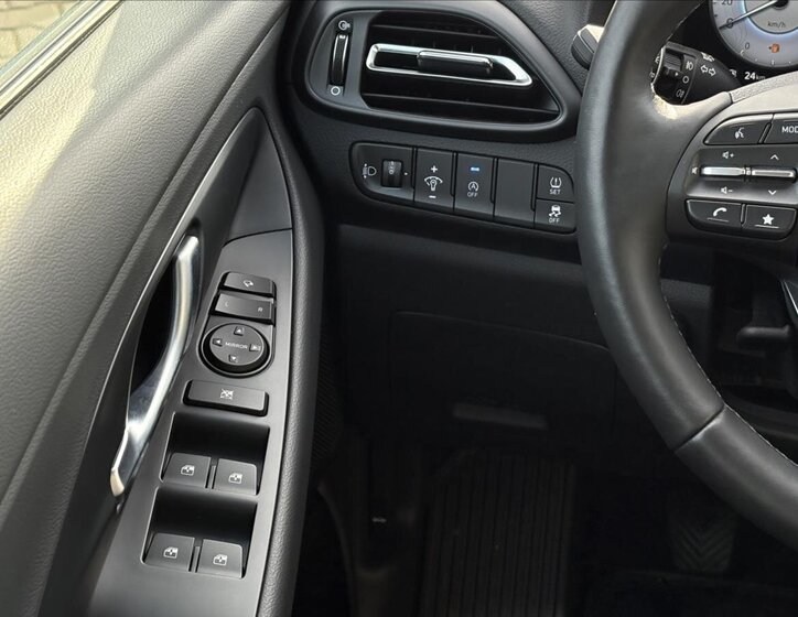 Hyundai i30 Hatchback 1,5 l 70 kw