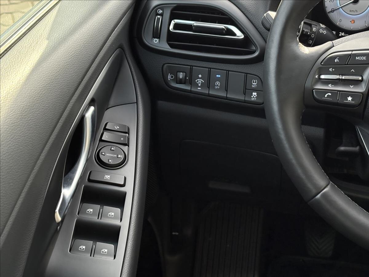 Hyundai i30 Hatchback 1,5 l 70 kw